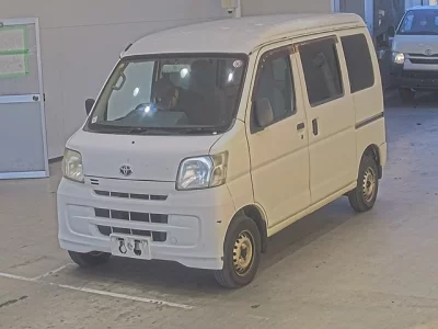 Toyota PIXIS VAN  с аукциона в Японии