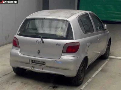 Toyota VITZ  с аукциона в Японии