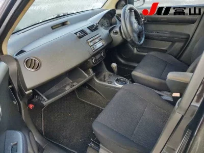Suzuki SWIFT  с аукциона в Японии