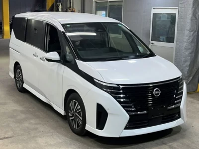 Nissan SERENA  с аукциона в Японии