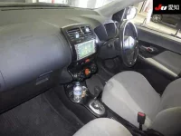 Toyota IST лот № 30233 оценка 3.5  с аукциона в Японии 2