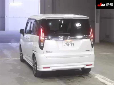 Mitsubishi DELICA D2  с аукциона в Японии