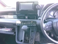 Toyota NOAH лот № 2102 оценка 3.5  с аукциона в Японии 4