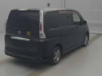 Nissan SERENA лот № 77064 оценка R  с аукциона в Японии 1