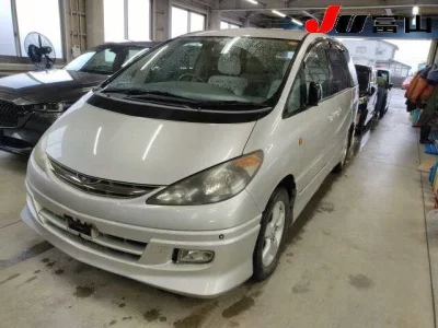 Toyota ESTIMA  с аукциона в Японии
