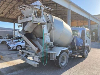 Isuzu FORWARD  с аукциона в Японии