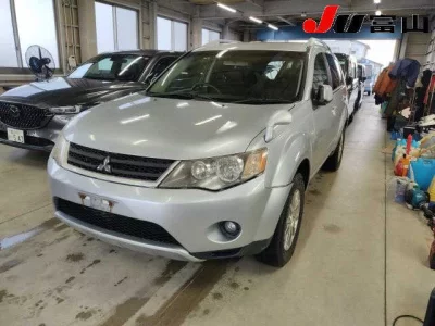 Mitsubishi OUTLANDER  с аукциона в Японии