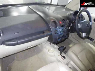 Volkswagen NEW BEETLE