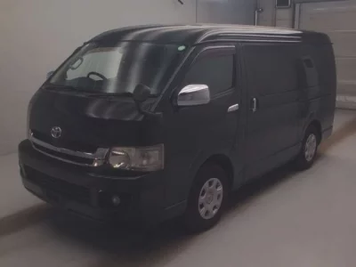 Toyota HIACE  с аукциона в Японии