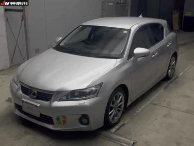 Lexus CT  с аукциона в Японии