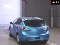 Mazda AXELA лот № 30291 оценка 3  с аукциона в Японии 1