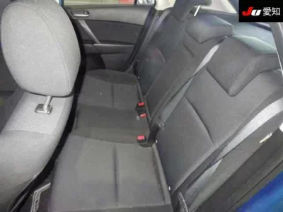 Mazda AXELA  с аукциона в Японии