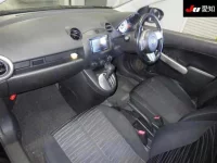 Mazda DEMIO лот № 30289 оценка R  с аукциона в Японии 2