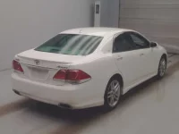 Toyota CROWN лот № 56 оценка R  с аукциона в Японии 1