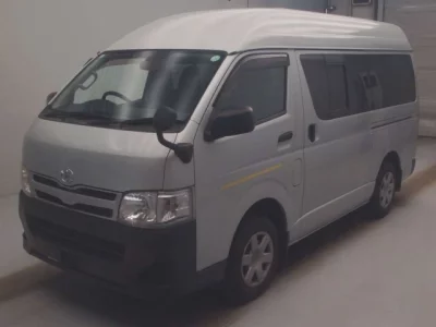 Toyota HIACE VAN  с аукциона в Японии
