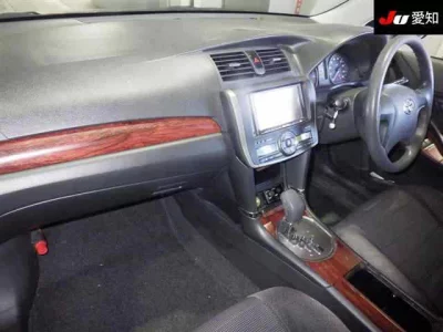 Toyota PREMIO  с аукциона в Японии