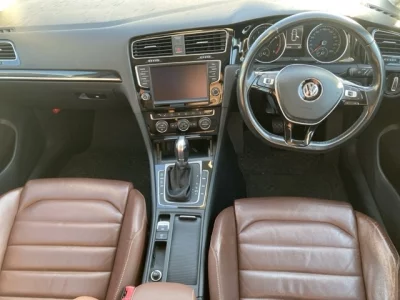 Volkswagen GOLF  с аукциона в Японии