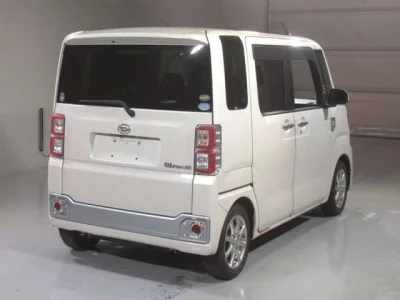 Daihatsu WAKE  с аукциона в Японии