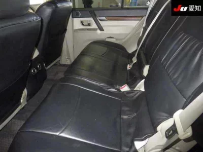 Mitsubishi PAJERO  с аукциона в Японии