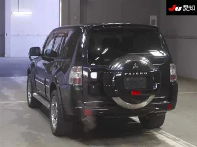 Mitsubishi PAJERO  с аукциона в Японии