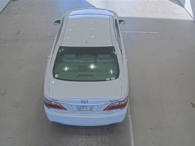 Toyota CROWN  с аукциона в Японии