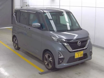 Nissan ROOX  с аукциона в Японии