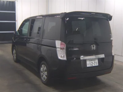 Honda STEP WAGON  с аукциона в Японии