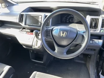 Honda STEP WAGON  с аукциона в Японии