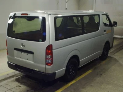 Toyota HIACE VAN  с аукциона в Японии