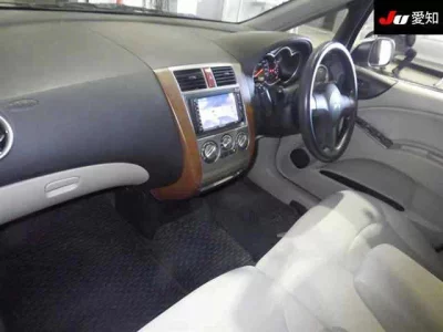 Mitsubishi COLT PLUS