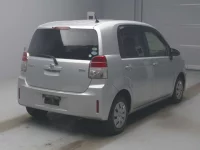 Toyota SPADE лот № 24042 оценка 3  с аукциона в Японии 1