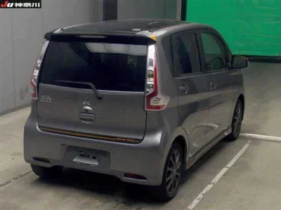 Mitsubishi EK CUSTOM