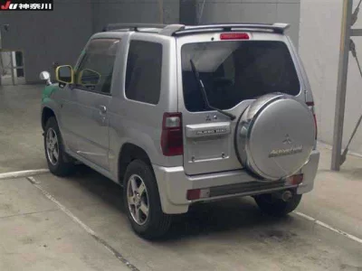 Mitsubishi PAJERO MINI