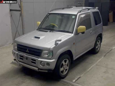 Mitsubishi PAJERO MINI