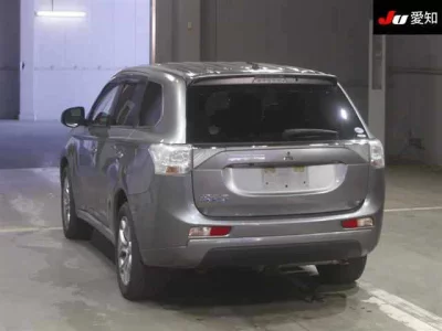 Mitsubishi OUTLANDER PHEV