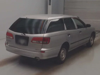 Nissan EXPERT  с аукциона в Японии