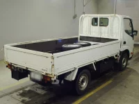 Toyota DYNA лот № 63501 оценка 3  с аукциона в Японии 1