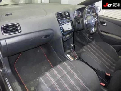 Volkswagen POLO  с аукциона в Японии
