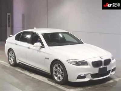 BMW 5-Series  с аукциона в Японии