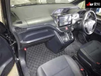 Toyota NOAH лот № 4132 оценка R  с аукциона в Японии 2