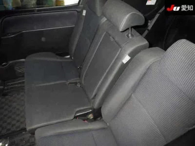 Toyota NOAH  с аукциона в Японии