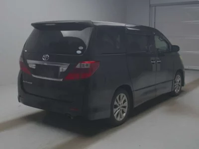 Toyota ALPHARD  с аукциона в Японии