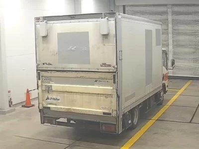 Isuzu ELF  с аукциона в Японии