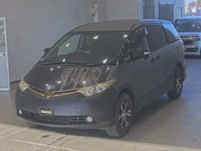 Toyota ESTIMA  с аукциона в Японии