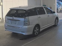 Toyota WISH лот № 1442 оценка 3.5  с аукциона в Японии 1