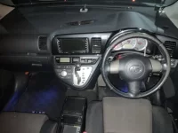Toyota WISH лот № 1442 оценка 3.5  с аукциона в Японии 3