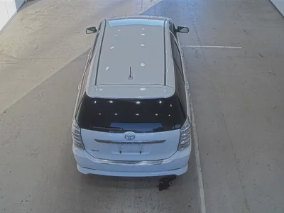 Toyota WISH  с аукциона в Японии