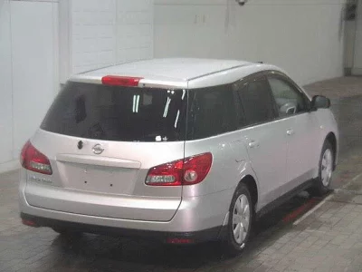 Nissan WINGROAD  с аукциона в Японии