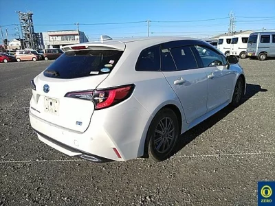 Toyota COROLLA TOURING  с аукциона в Японии