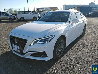 Toyota CROWN  с аукциона в Японии